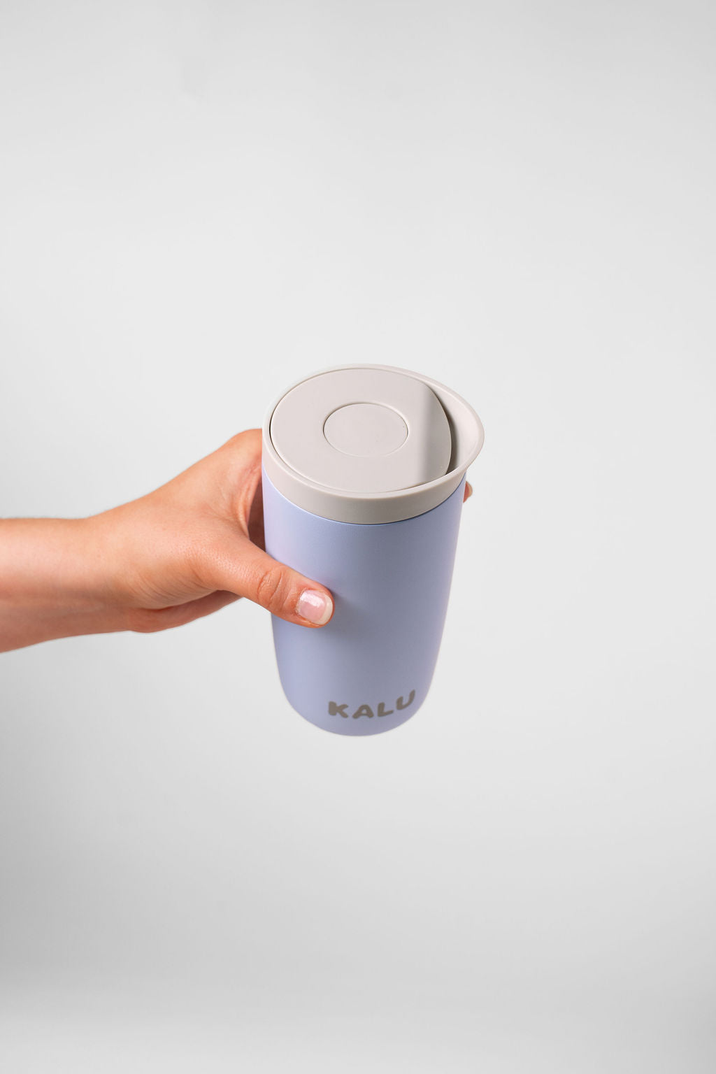 KALU reusable cup Coastal Blue - leak-proof lid detail